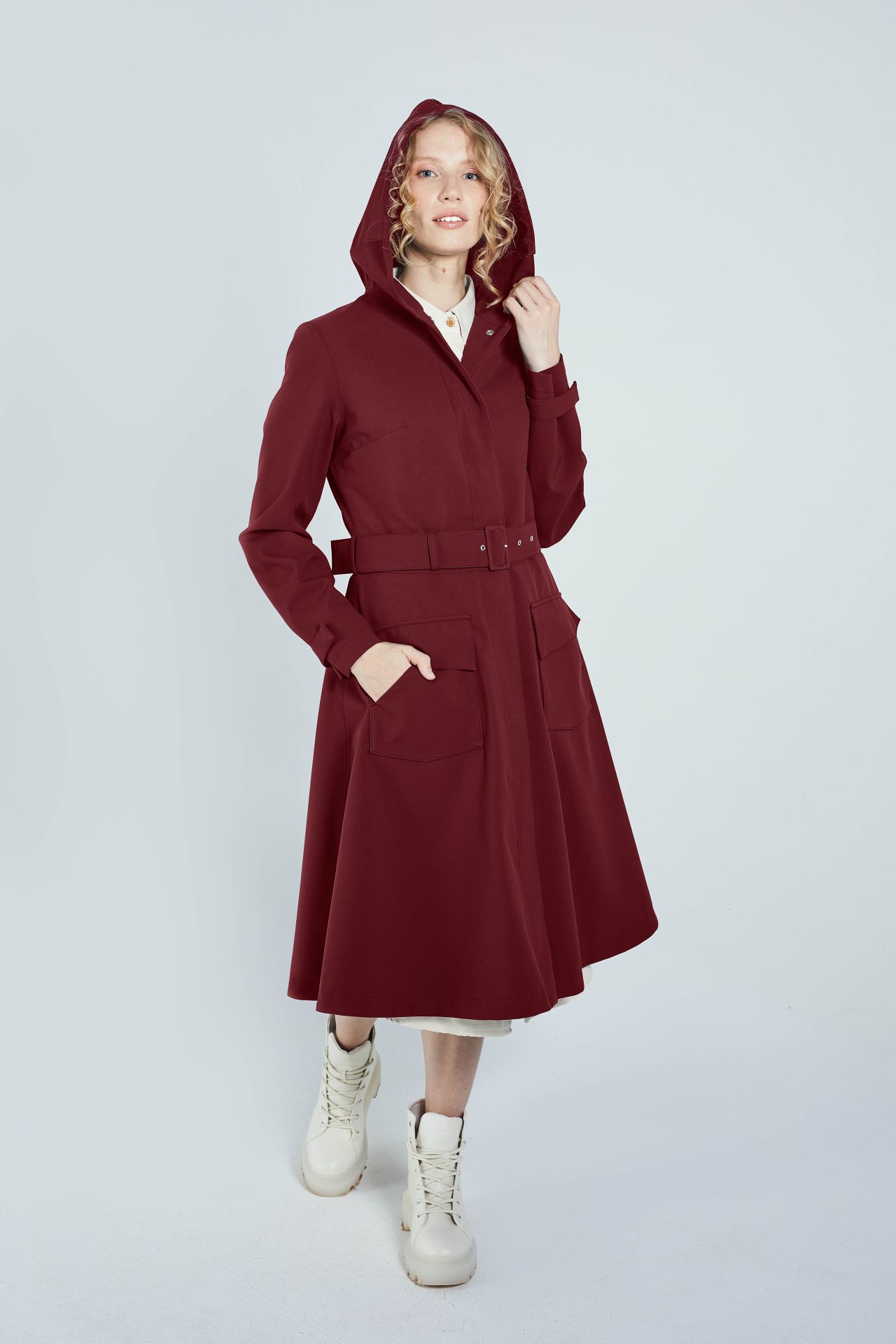 BURGUNDY FLARE RAINCOAT - recycled 
